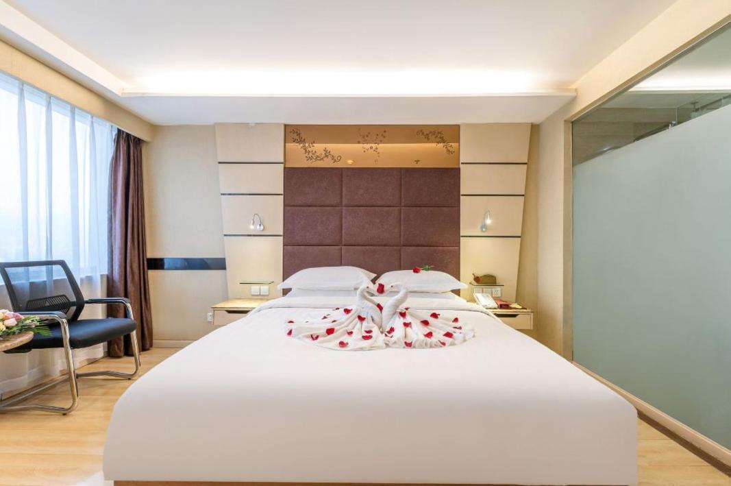 Jinan Yuquan Simpson Hotel Kültér fotó