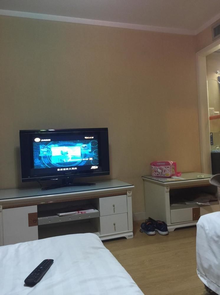 Jinan Yuquan Simpson Hotel Kültér fotó